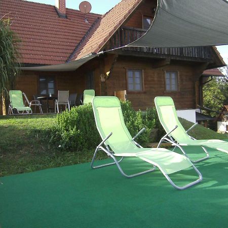 Appartamento Blockhaus Familie Raidl Riegersburg Esterno foto