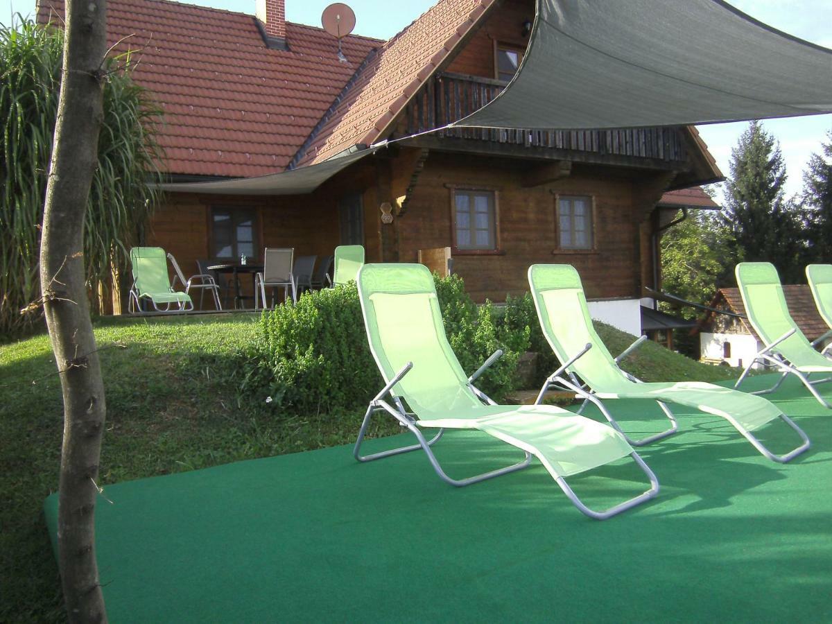 Appartamento Blockhaus Familie Raidl Riegersburg Esterno foto